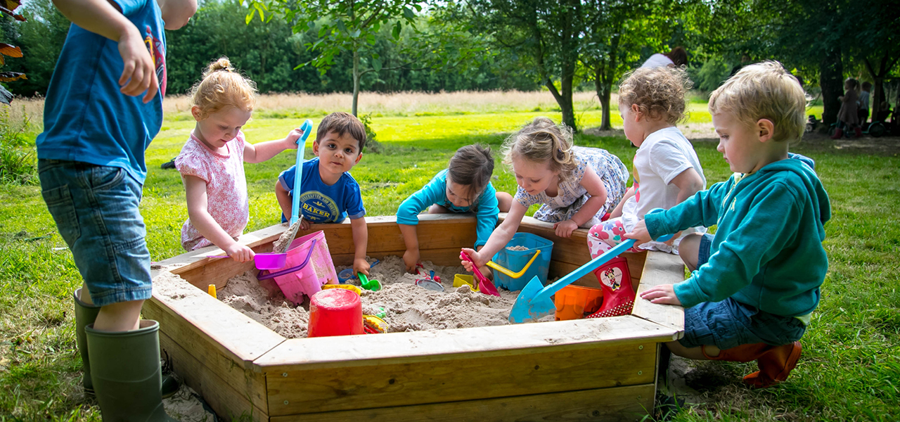 Latest DfE stats show childcare demand continues to rise